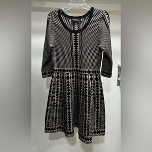 Nina Leonard Black and Cream Long Sleeve Dress